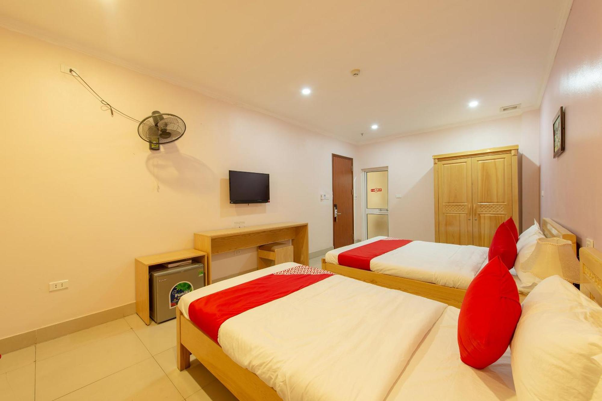 Capital O 417 Truong Son Hotel Hanoi Dış mekan fotoğraf