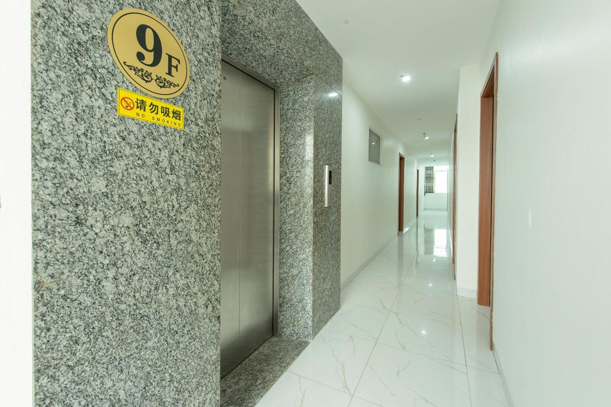 Capital O 417 Truong Son Hotel Hanoi Dış mekan fotoğraf